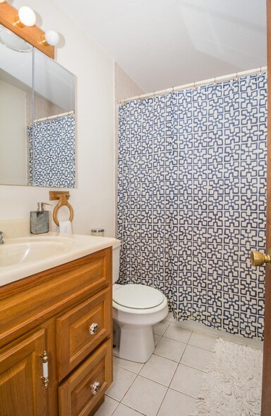 Building Photo - 217 Washington St