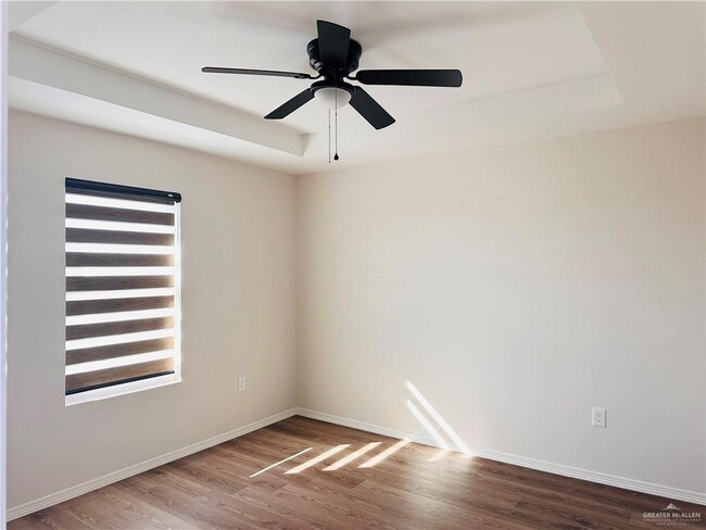 Building Photo - 25 S Kerala Ave