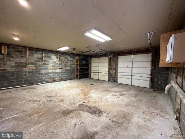 Building Photo - 20845 Potomac View Rd