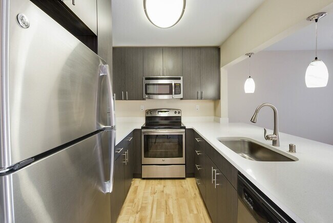 Building Photo - Summerhill Park