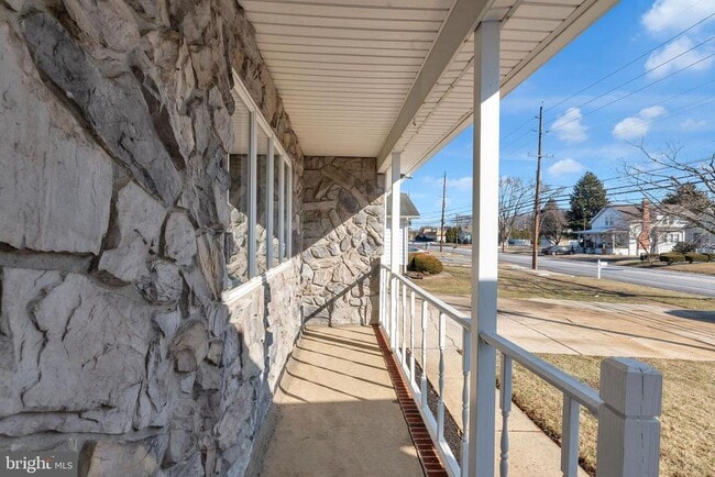 Building Photo - 370 NJ-156