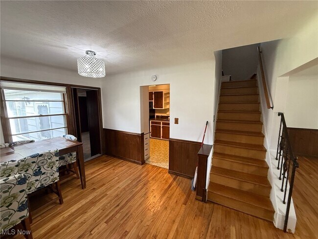 Building Photo - 1156 Haverston Rd