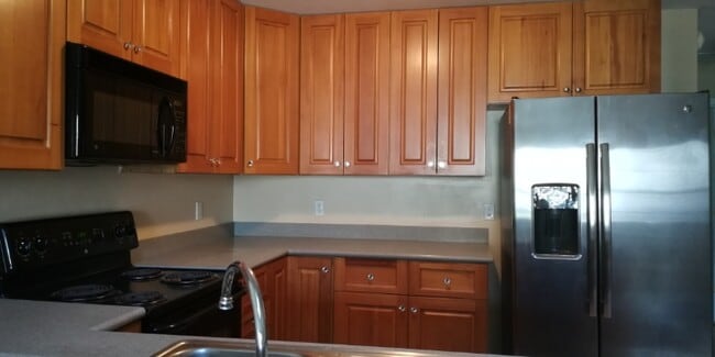 Building Photo - 3244 Sugar Berry Way