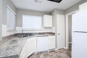 Building Photo - 16907 Amidon Dr