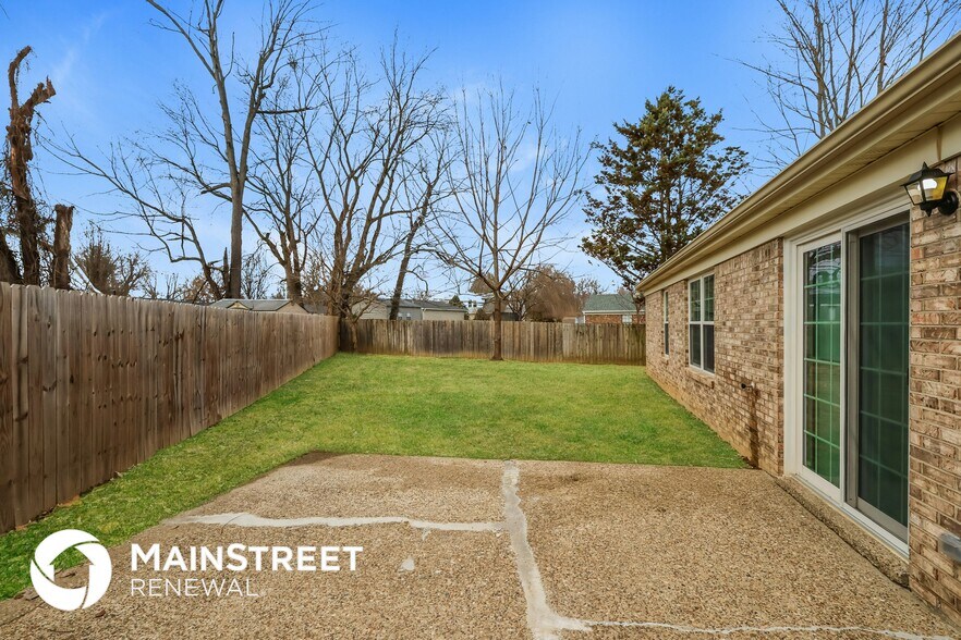 Building Photo - 10830 Dorton Dr