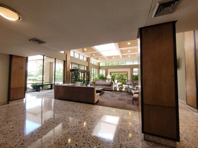 Lobby - 3709 S George Mason Dr