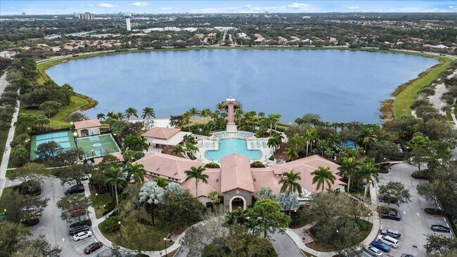 Building Photo - 556 Tomahawk Ct