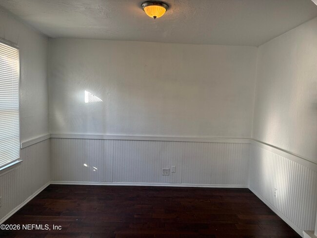 Building Photo - 4719 Crescent St