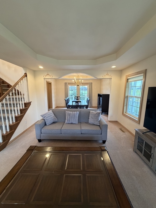 Building Photo - 700 Sunrise Dr