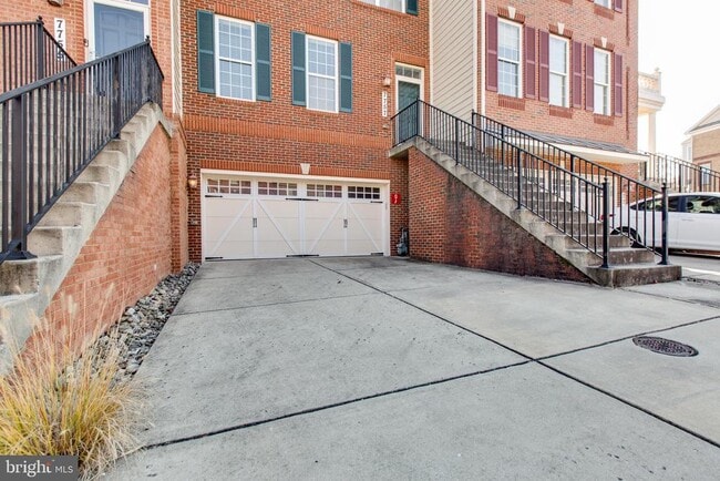 Building Photo - 7757 Crystal Brook Way