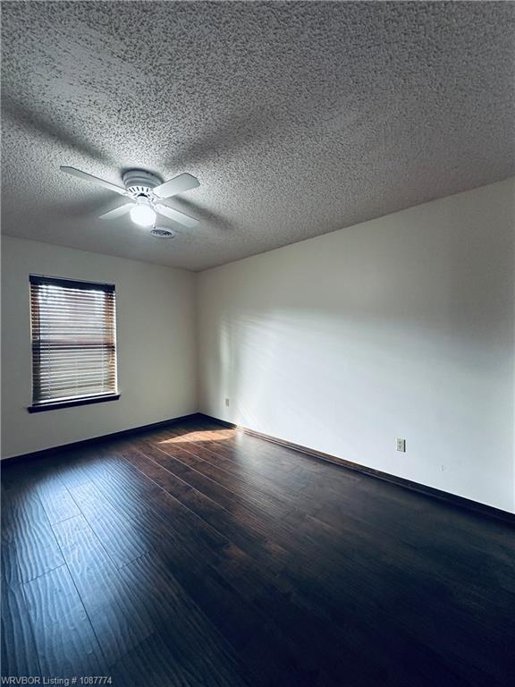 Building Photo - 3406 Erin Oaks Ct