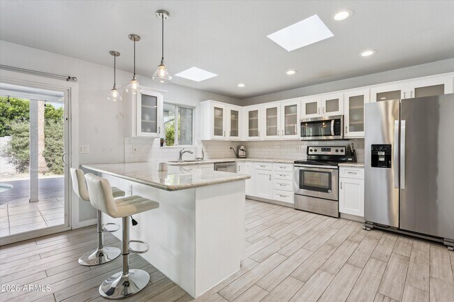 Building Photo - 13801 N 56th Pl