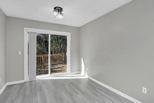 Building Photo - Beautifully Renovated 3-Bedroom Home in Columbia, SC!