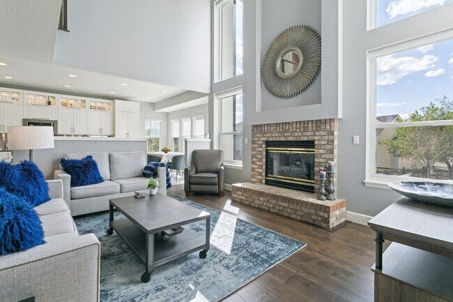 Building Photo - 15510 Jessie Dr