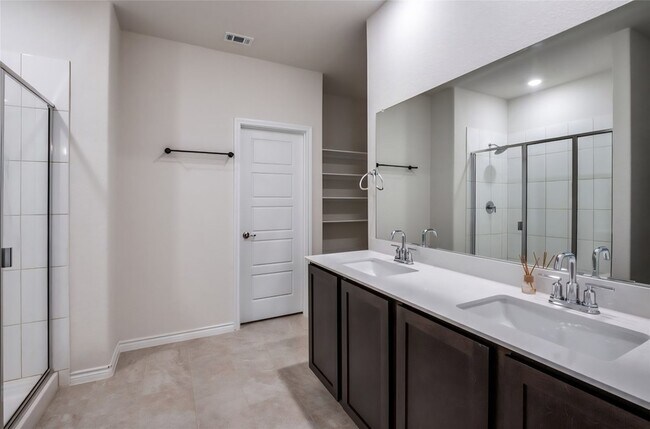 Building Photo - 7216 Headingham Wy