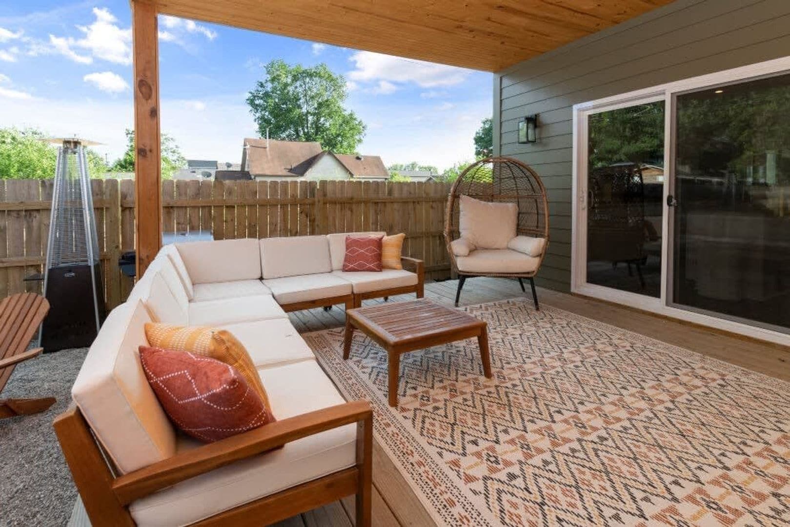 Building Photo - Wide Open Spaces - 3 Bedroom 2.5 Bath Townhome on the South side of Indy.  Home built in 2020.