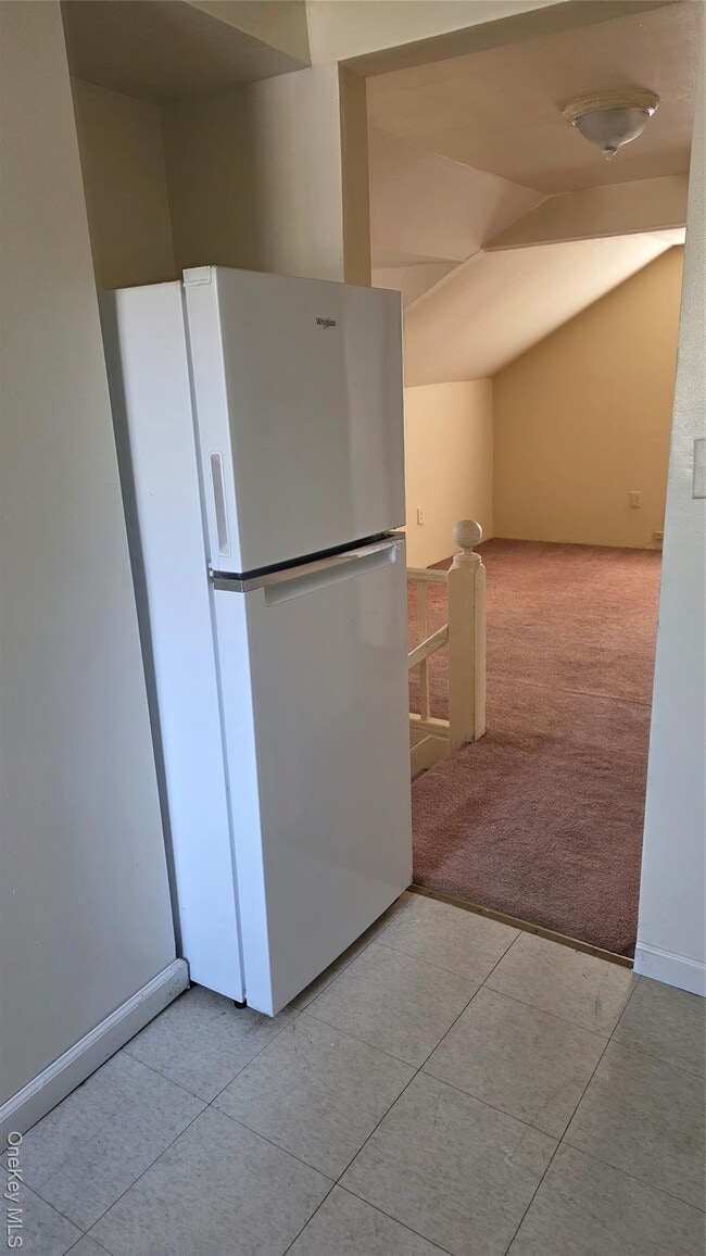 Building Photo - 76 Church St