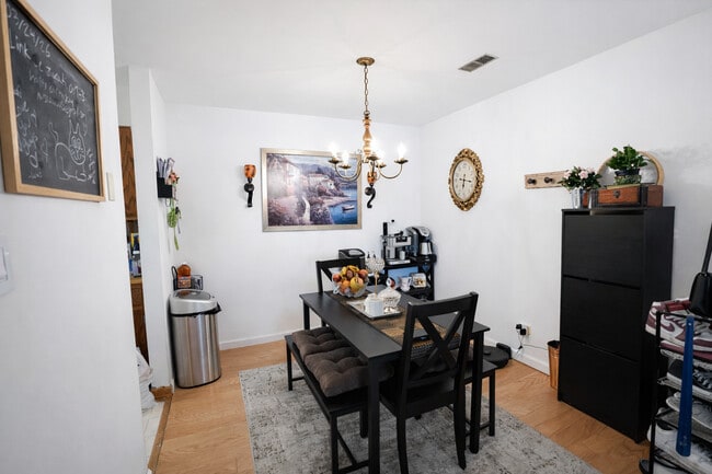 Building Photo - 1486 Stonebridge Cir