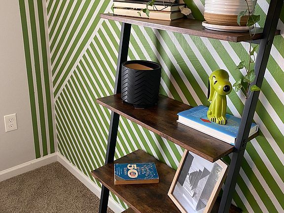 Building Photo - 6849 Village Green Dr