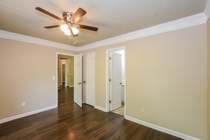 Building Photo - 14155 Creek Hill