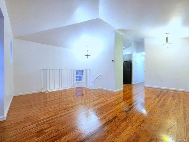 Building Photo - 3080 Middletown Rd