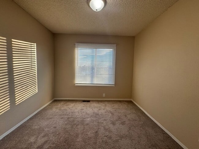 Building Photo - 3540 Cranswood Way