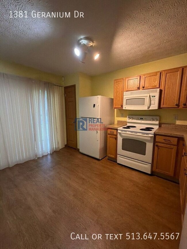 Building Photo - 1381 Geranium Dr