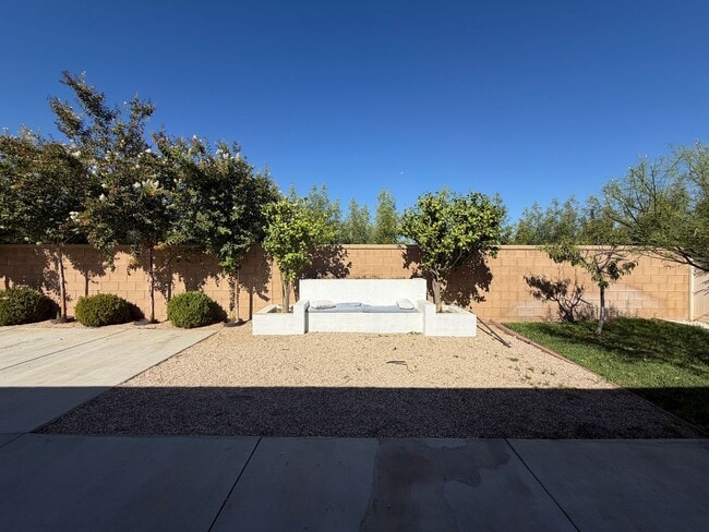 Building Photo - 11074 Avalon Way