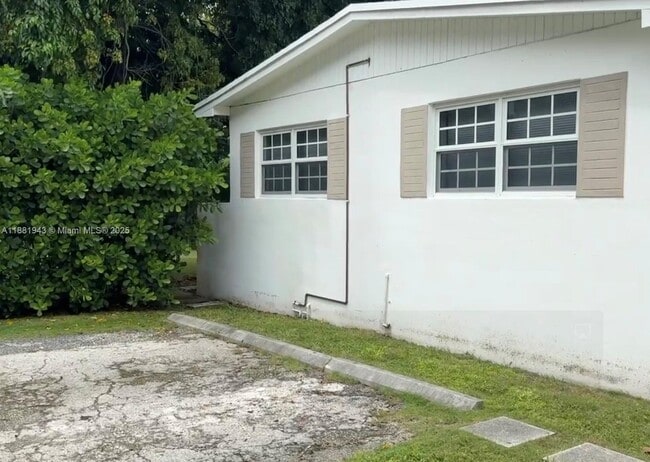 Building Photo - 6157 SW 64th St