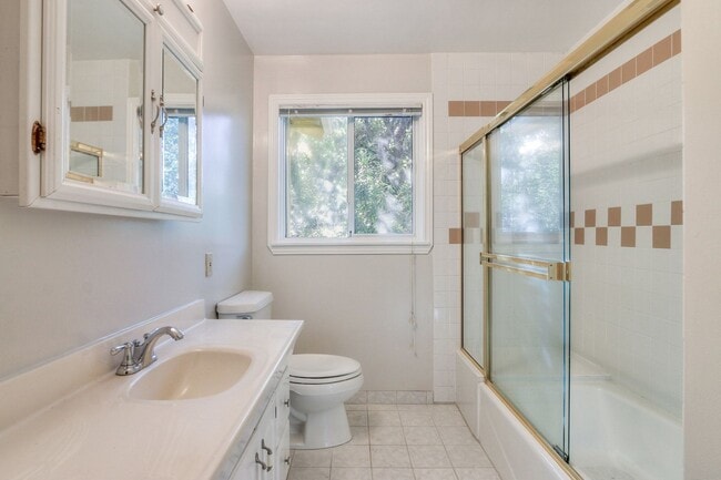 Building Photo - Home For Rent in Beautiful Saratoga!