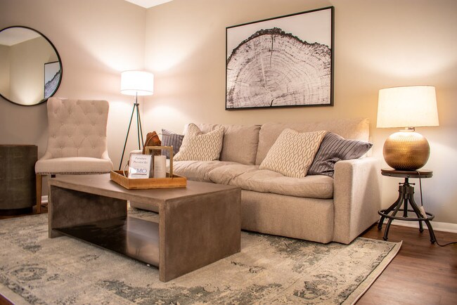 Building Photo - 1085 Cs-1574