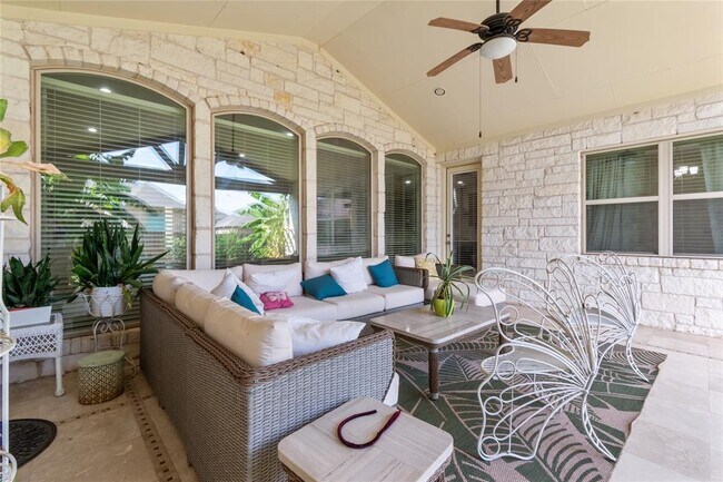 Building Photo - 3014 Paseo de Charros