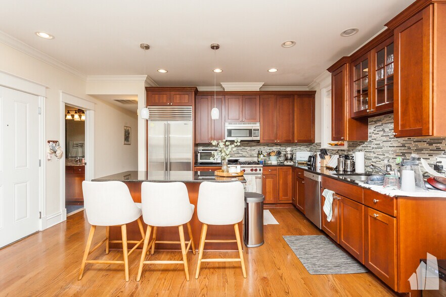 Building Photo - 2708 N Lehmann Ct