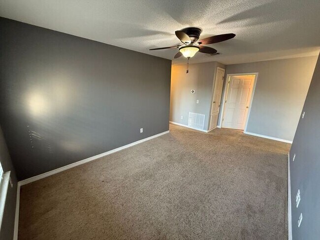 Building Photo - Gulf Breeze - Grand Ridge - 4 bedroom, 2.5...