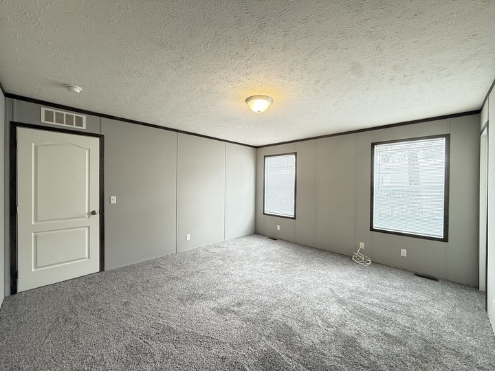 Building Photo - 10610 State Rte 762