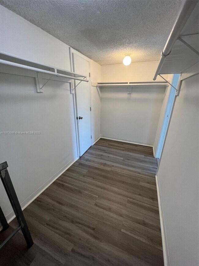 Building Photo - 2160 SW 16th Ave
