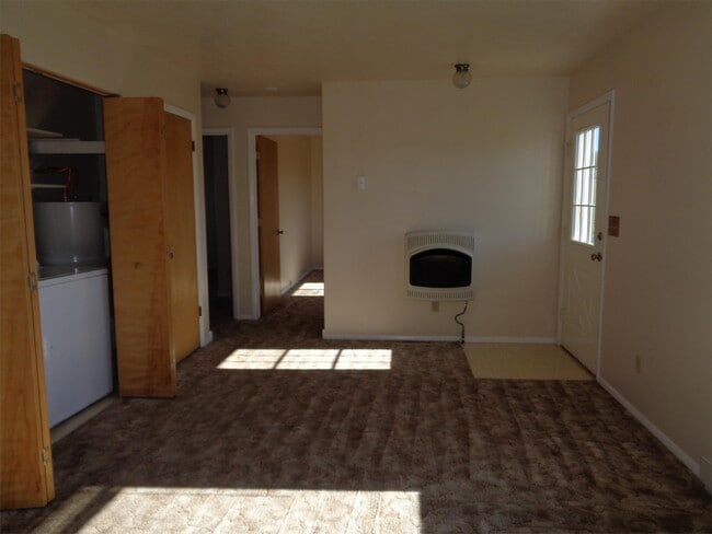 Building Photo - 143 Meadow Lark Ln