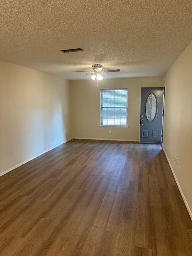 Building Photo - 809 Georgia