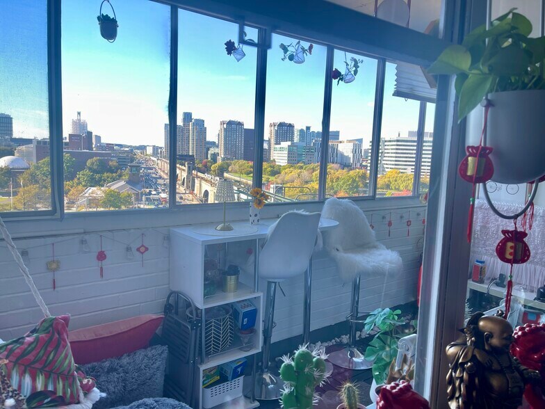 balcony - 6 Whittier Plz