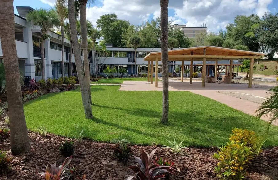 Building Photo - 2851 Maingate Village Cir