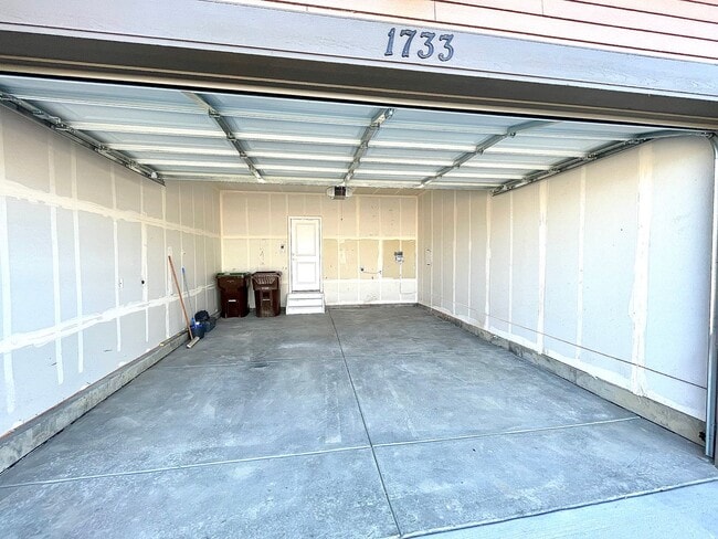 Building Photo - Incredible 3 bed/2 bath home in Fort Collins!