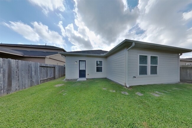 Building Photo - 6103 Coleus St