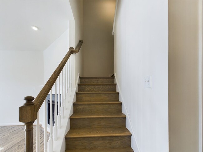 Building Photo - 6127 Buntline Ln