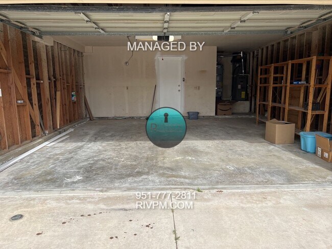 Building Photo - Stylish 3-Bedroom Home in Jurupa Valley, CA