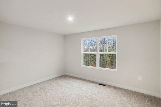 Building Photo - 8901 Blackthorne Pl