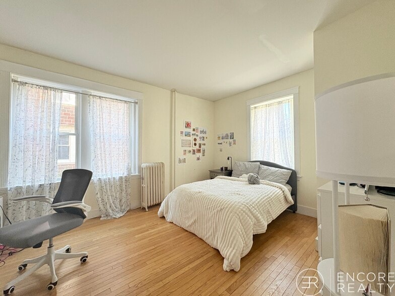 Building Photo - 153 Saint Paul St