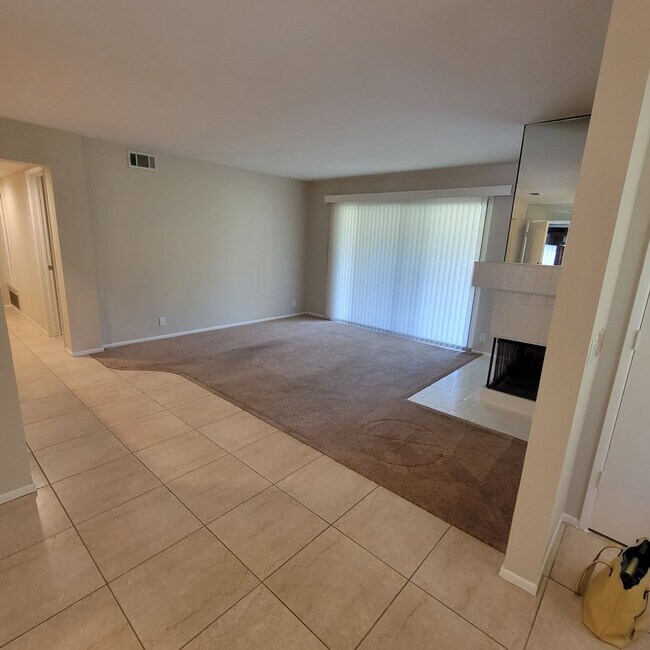 Building Photo - The Colony at Mandalay Beach 2 + 2 Single ...