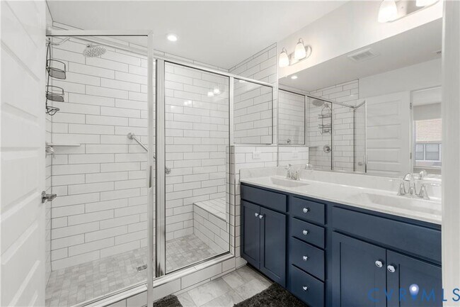 Building Photo - 12221 Dutch Elm Cir