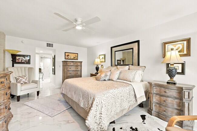 Building Photo - 4100 Galt Ocean Dr