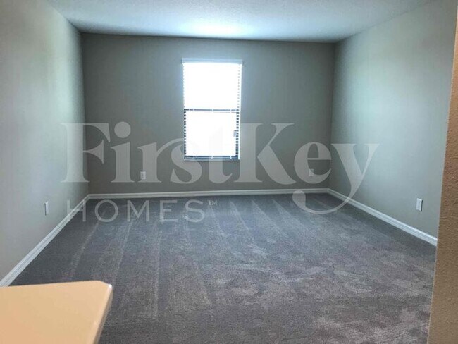 Building Photo - 9652 Sage Creek Dr